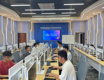 云南農(nóng)職學院成功舉辦2023年職業(yè)教育活動周暨職業(yè)技能大賽 聚焦云南軟件開發(fā)新篇章